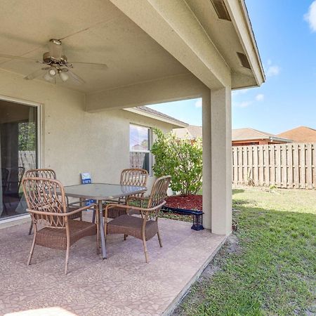 Port St Lucie Home With Above-Ground Pool And Grill Carlton Eksteriør billede