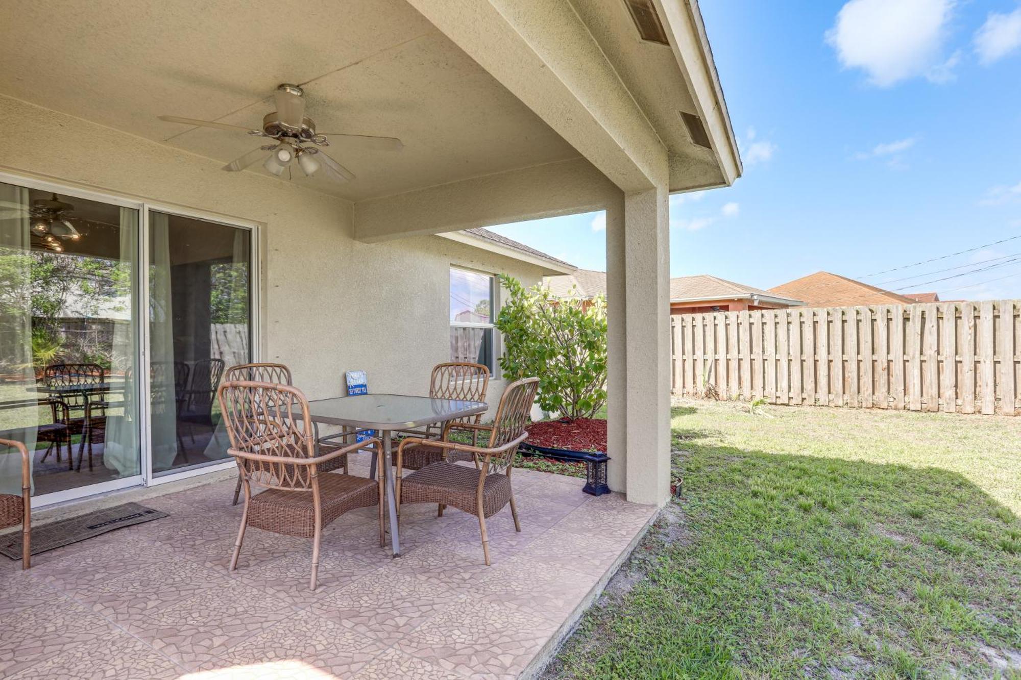 Port St Lucie Home With Above-Ground Pool And Grill Carlton Eksteriør billede