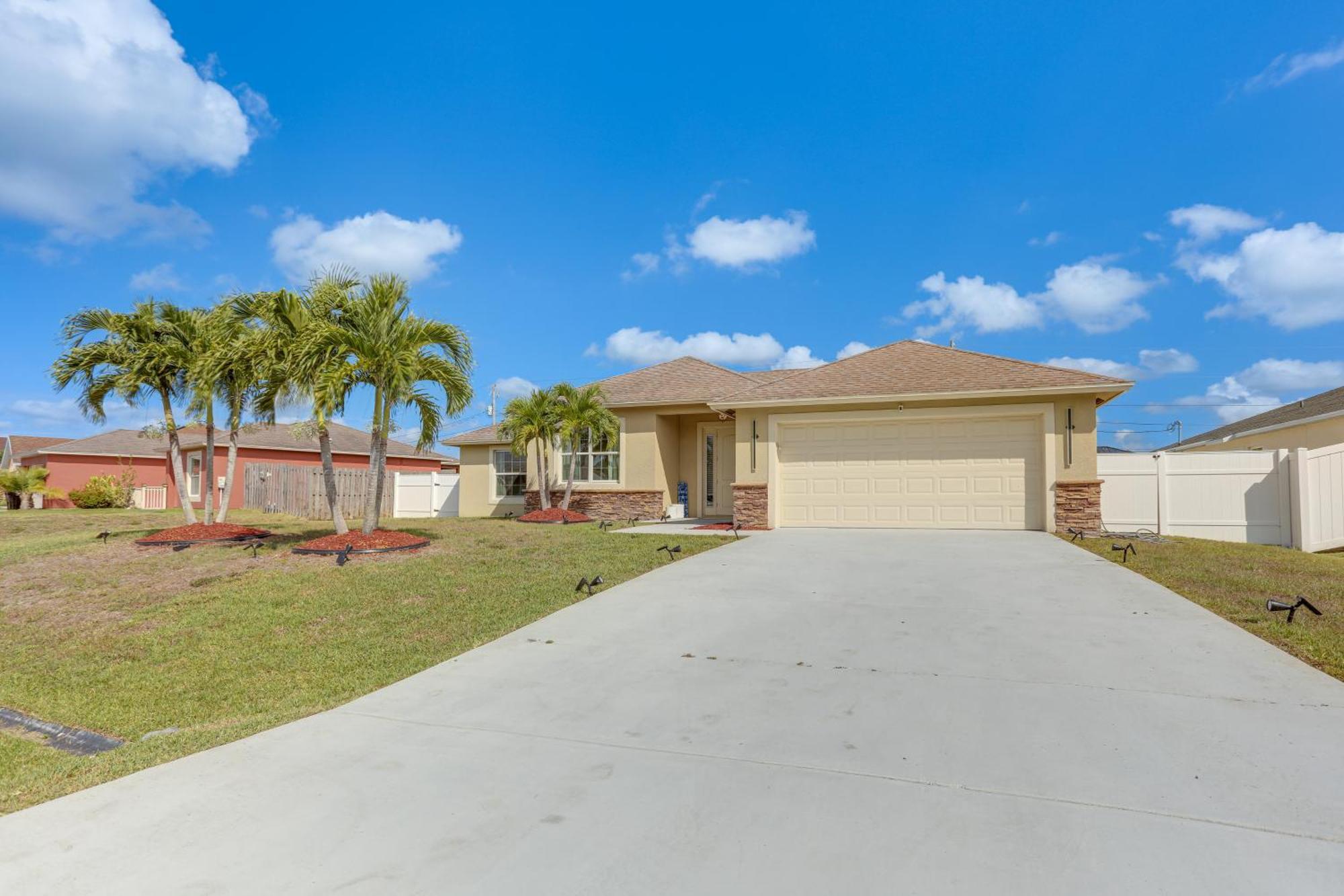 Port St Lucie Home With Above-Ground Pool And Grill Carlton Eksteriør billede