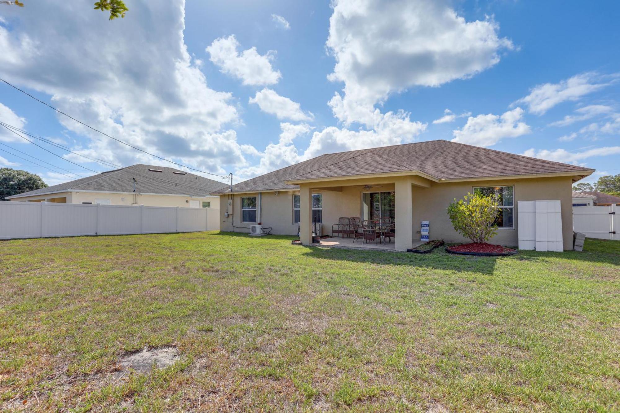 Port St Lucie Home With Above-Ground Pool And Grill Carlton Eksteriør billede